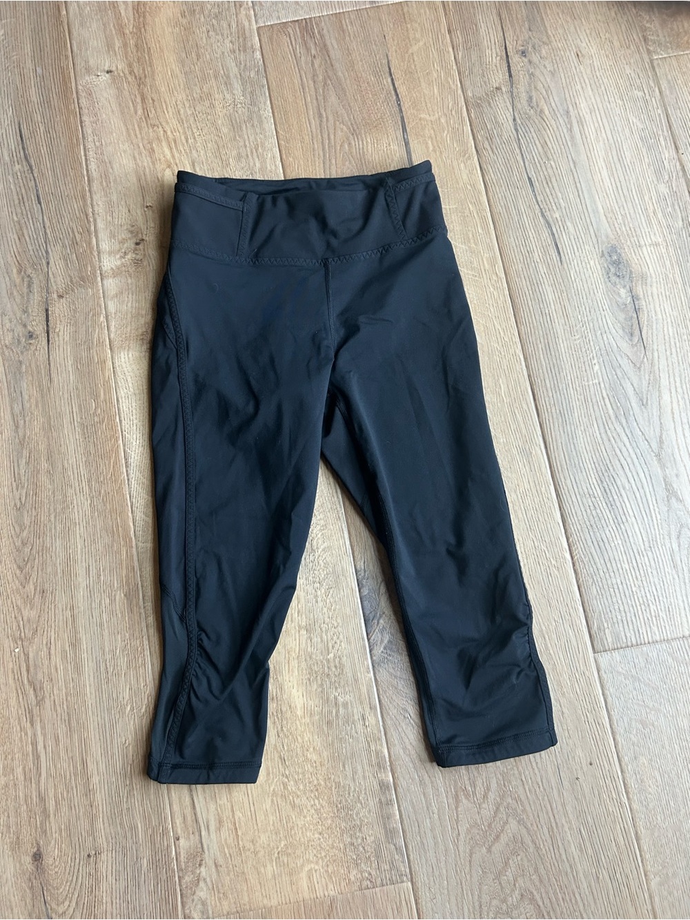 lululemon athletica Black Capri Performance Leggings